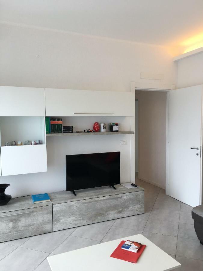 Appartamento Sul Porto Loano Luaran gambar