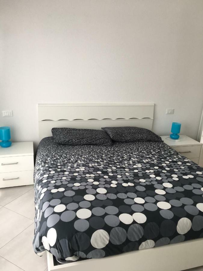 Appartamento Sul Porto Loano Luaran gambar